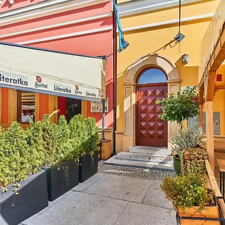 Market Square Old Town By Renters 아파트